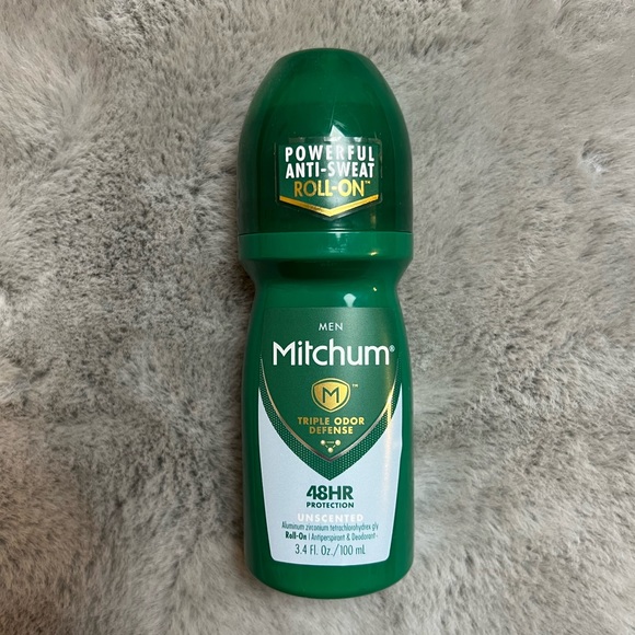 Mitchum Antiperspirant Deodorant Roll On Men Unscented 48 Hr Protection, 3.4 oz - Picture 2 of 2
